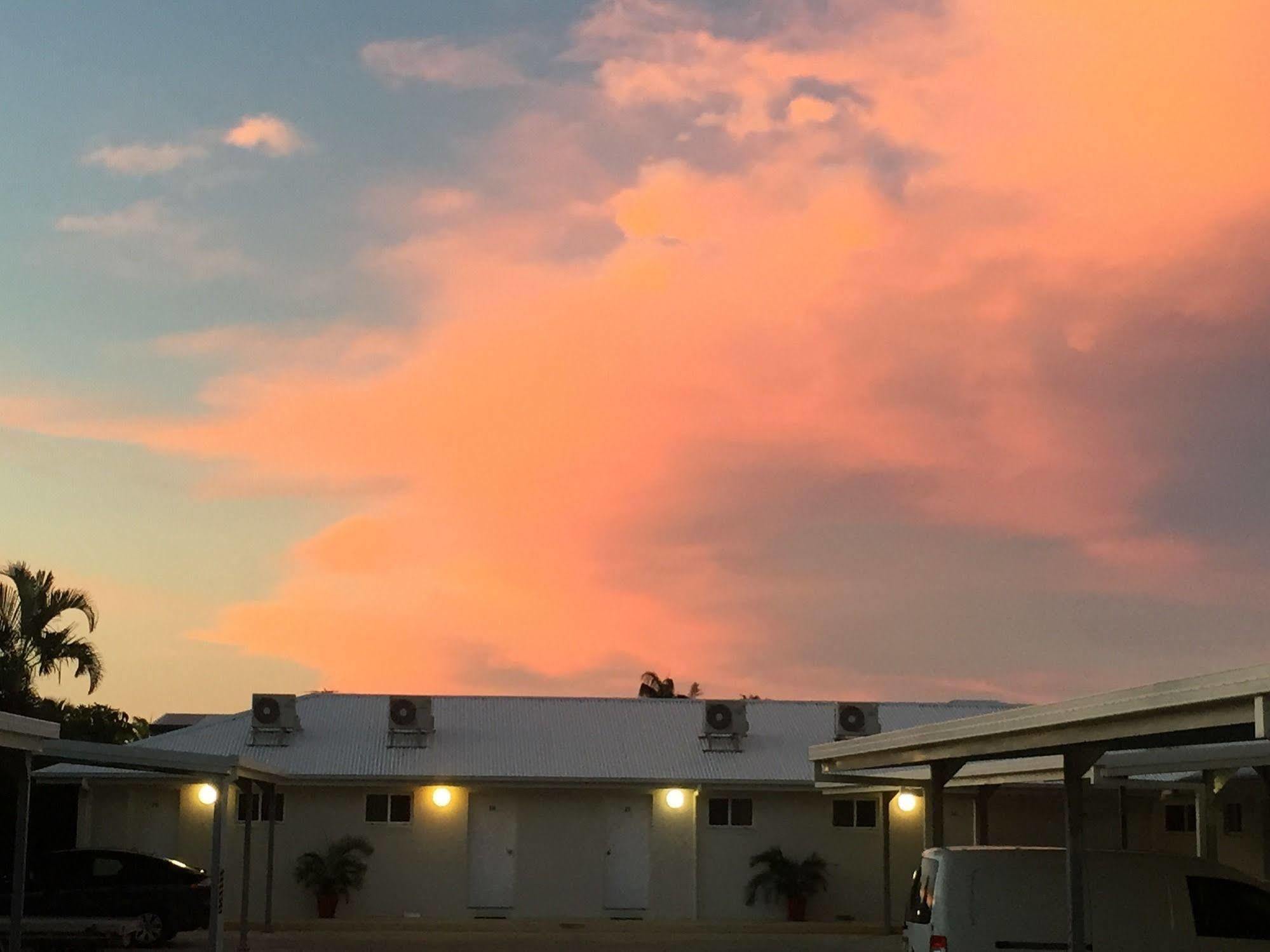 Beachside Boutique Motel Mackay Εξωτερικό φωτογραφία