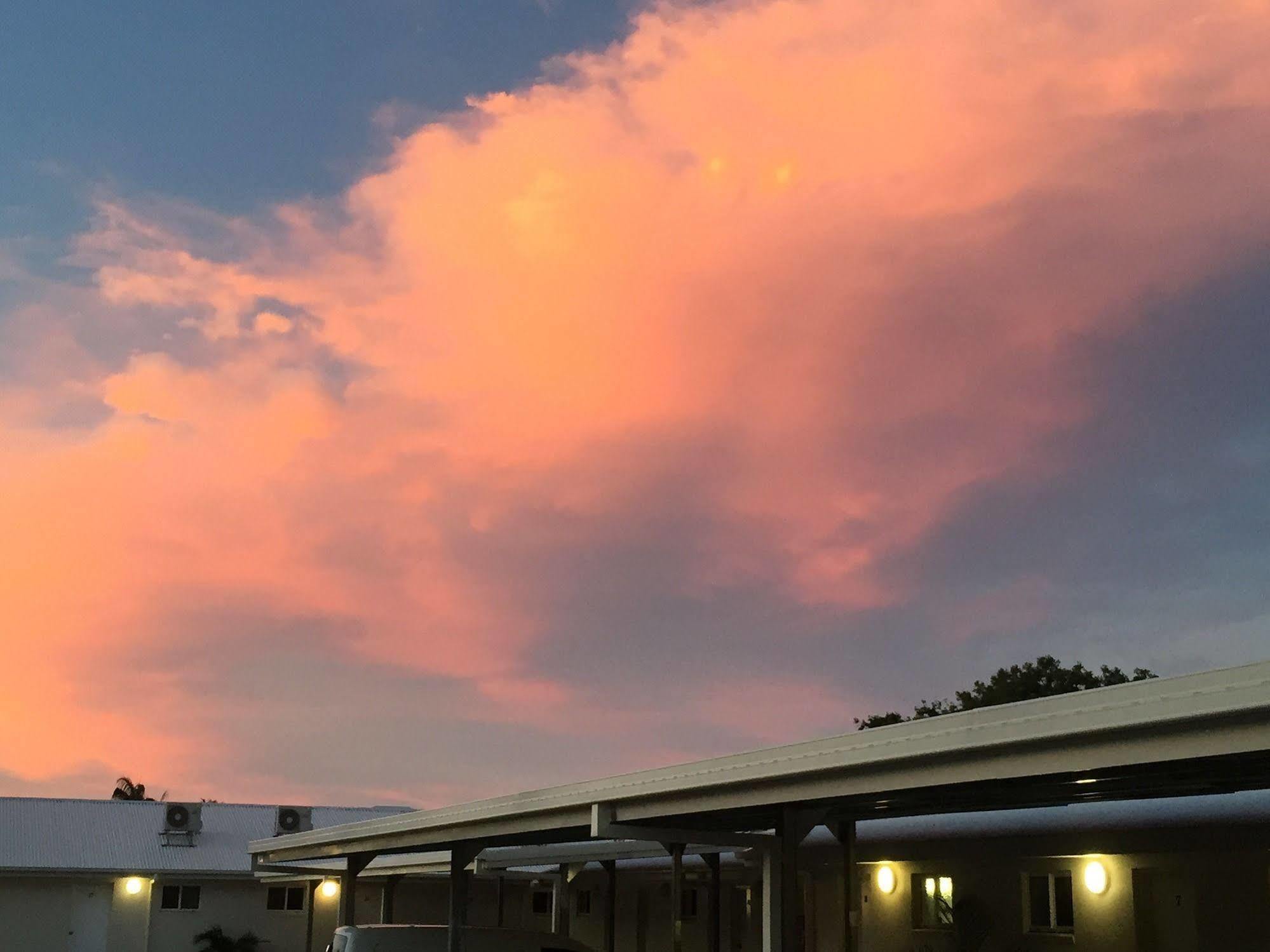 Beachside Boutique Motel Mackay Εξωτερικό φωτογραφία